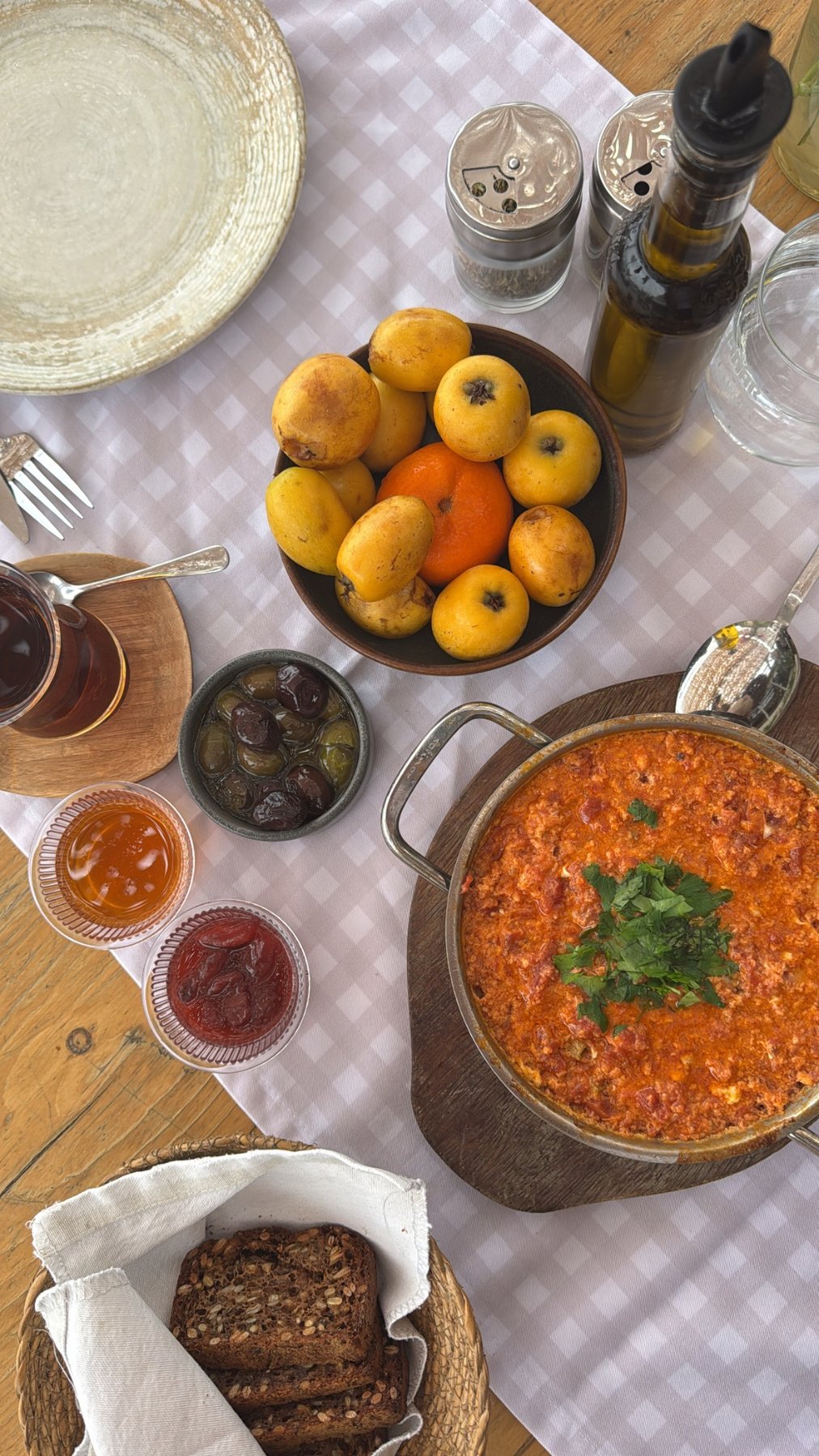 Yoga, breathwork and Turkish Breakfast.